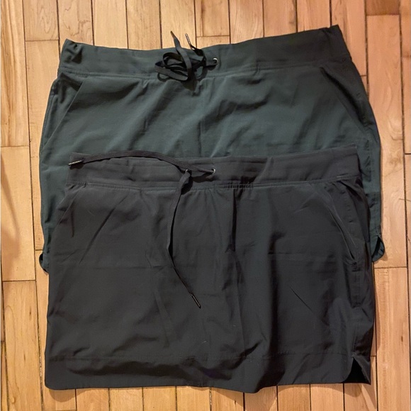 pair of GAIAM XL tennis skirt/skort - Picture 2 of 7